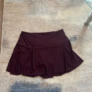 Lost in pace mid rise skirt